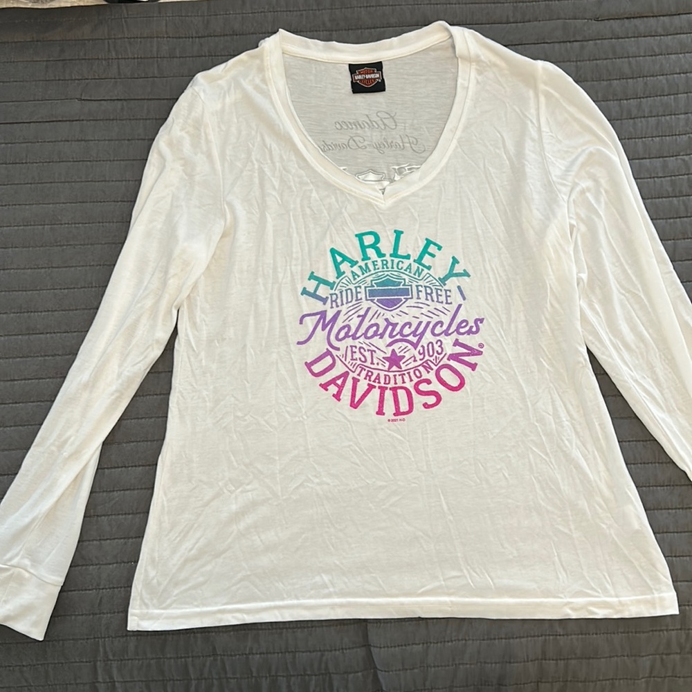 Harley Davidson size L white long sleeve tee